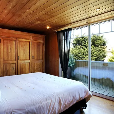 卡普费雷体育中心公寓 *